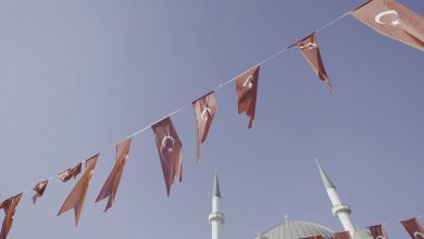 رئيس اللجنة العليا للانتخابات في تركيا يعلن فوز أكبر أحزاب المعارضة بـ35 بلدية والحزب الحاكم في 24 بلدية