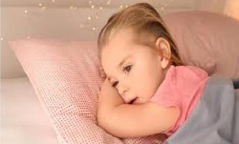 أسباب عدم نوم الأطفال الصغار