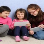أضرار الأجهزة الذكية على الأطفال