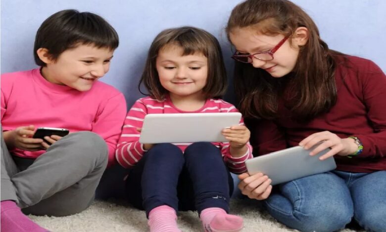 أضرار الأجهزة الذكية على الأطفال