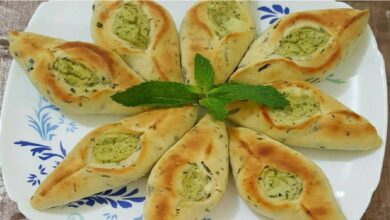طريقة عمل فطيرة الزعتر الأخضر والجبنة
