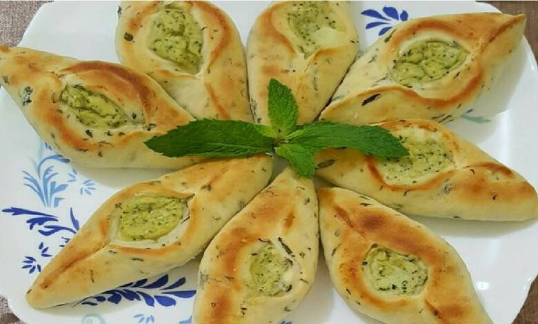 طريقة عمل فطيرة الزعتر الأخضر والجبنة