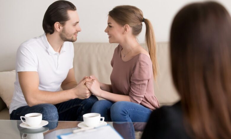 نصائح للشباب والشابات حول كيفية اتخاذ قرار الزواج بثقة .