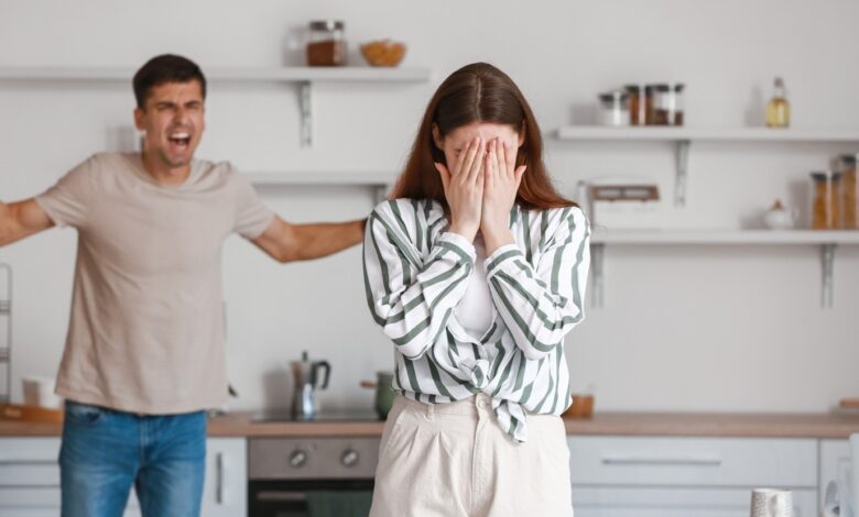 خطوات ذكية للتعامل مع الزوج سريع الغضب من دون صدام