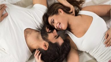 علامات حب الزوج لزوجته
