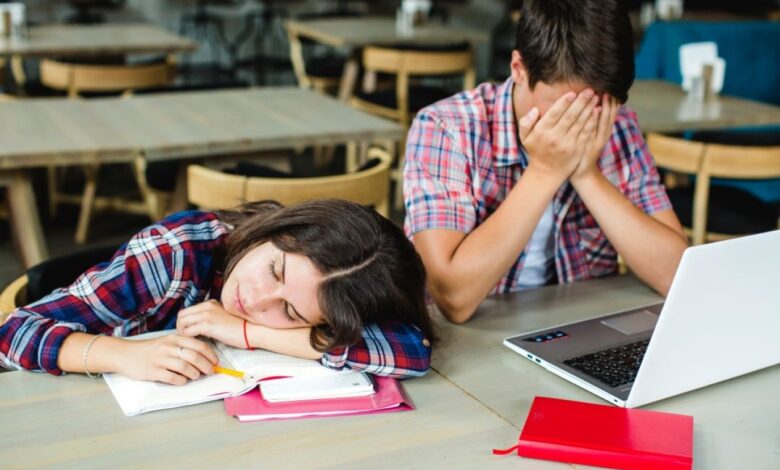 كيف يتجنب الشباب أخطاء السنة الجامعية الأولى ؟