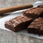 طريقة تحضير براونيز بثلاث مكونات فقط