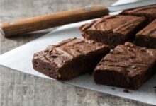 طريقة تحضير براونيز بثلاث مكونات فقط