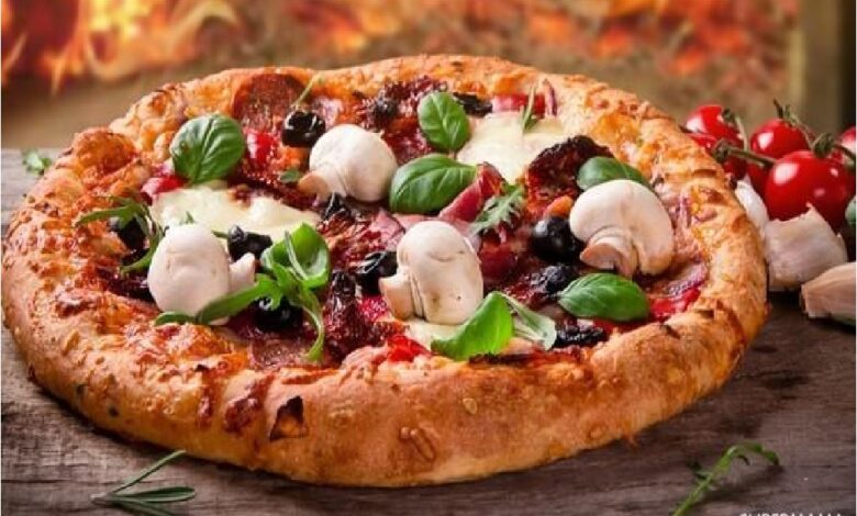 طريقة تحضير بيتزا بالمشروم والريكوتا