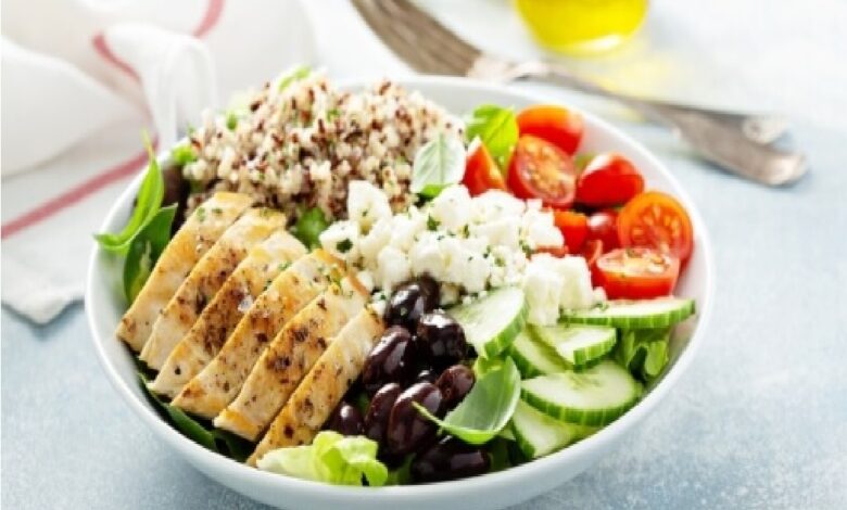 طريقة تحضير سلطة الكينوا بالدجاج