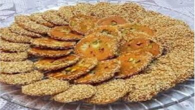 طريقة تحضير برازق السمسم والفستق الحلبي