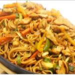 طريقة تحضير نودلز بالدجاج