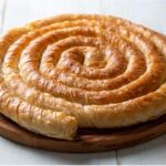 طريقة تحضير الفطيرة الحلزونية