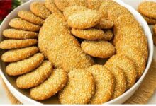 طريقة تحضير بسكويت السمسم بدقيق اللوز