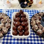 كرات التمر بالبسكويت لعشاق التمر