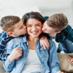 كيف أتعامل مع المراهقين بذكاء ؟ في عالم تحكمه التكنولوجيا