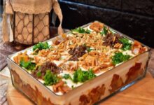 طريقة تحضير فتة الدجاج مع شرائح الباذنجان