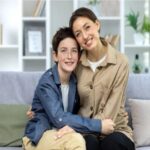 كيف أتعامل مع ابني المراهق المصاب بالتوحد ؟