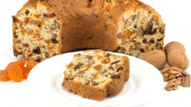 كيك الموز والفواكه المجففة