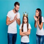 ما الفرق بين الطفل الحساس والطفل المدلل وطرق التعامل مع كل منهما ؟