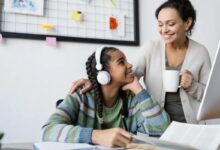 دور الحوار والإنصات في تعزيز العلاقة بين الطفل ووالديه ... نتحائحه مبهرة