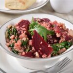 طريقة تحضير سلطة الكينوا بالشمندر