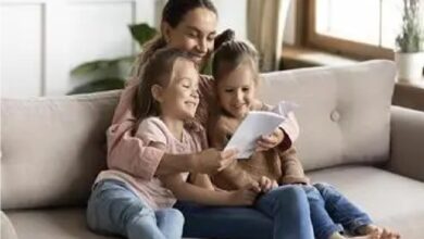 كيف تربين طفلاً هادئاً وسط فوضى العالم الحديث؟